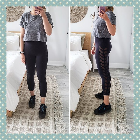 ALO Yoga Chevron Capri‎ in Black - Picture 1 of 9